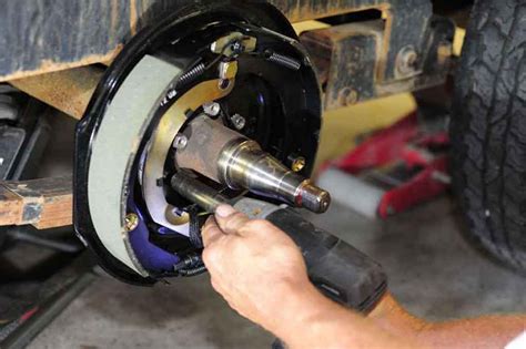 how to hook up trailer brakes